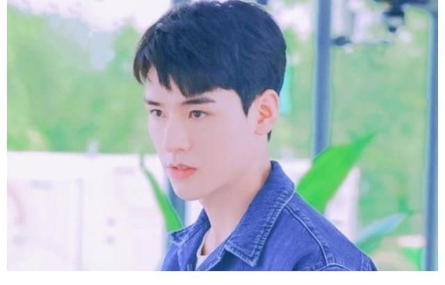 加長版|上一季的趙麗穎，這一季的龔俊！《中餐廳》節(jié)目組被罵，一點(diǎn)不冤