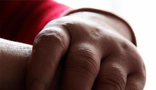 信号|假如一个人得了癌症，身上其实是有信号的，晚上就会有3点异常