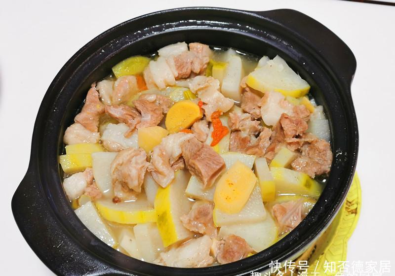 羊肉|天冷,夫妻俩的午餐,简单却营养丰富,吃着热乎乎特舒服