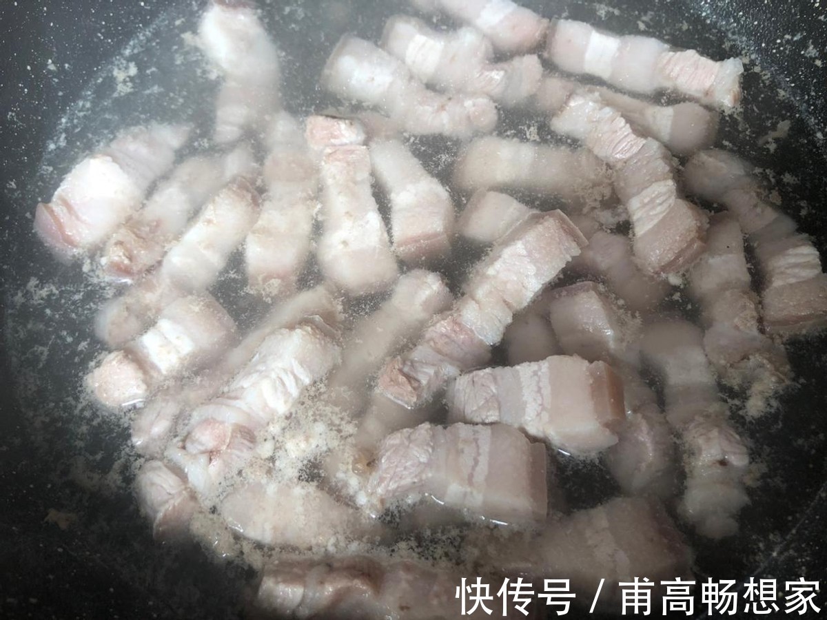 吃起来|家常版红烧肉的做法，鲜香软烂，肥而不腻，太下饭了