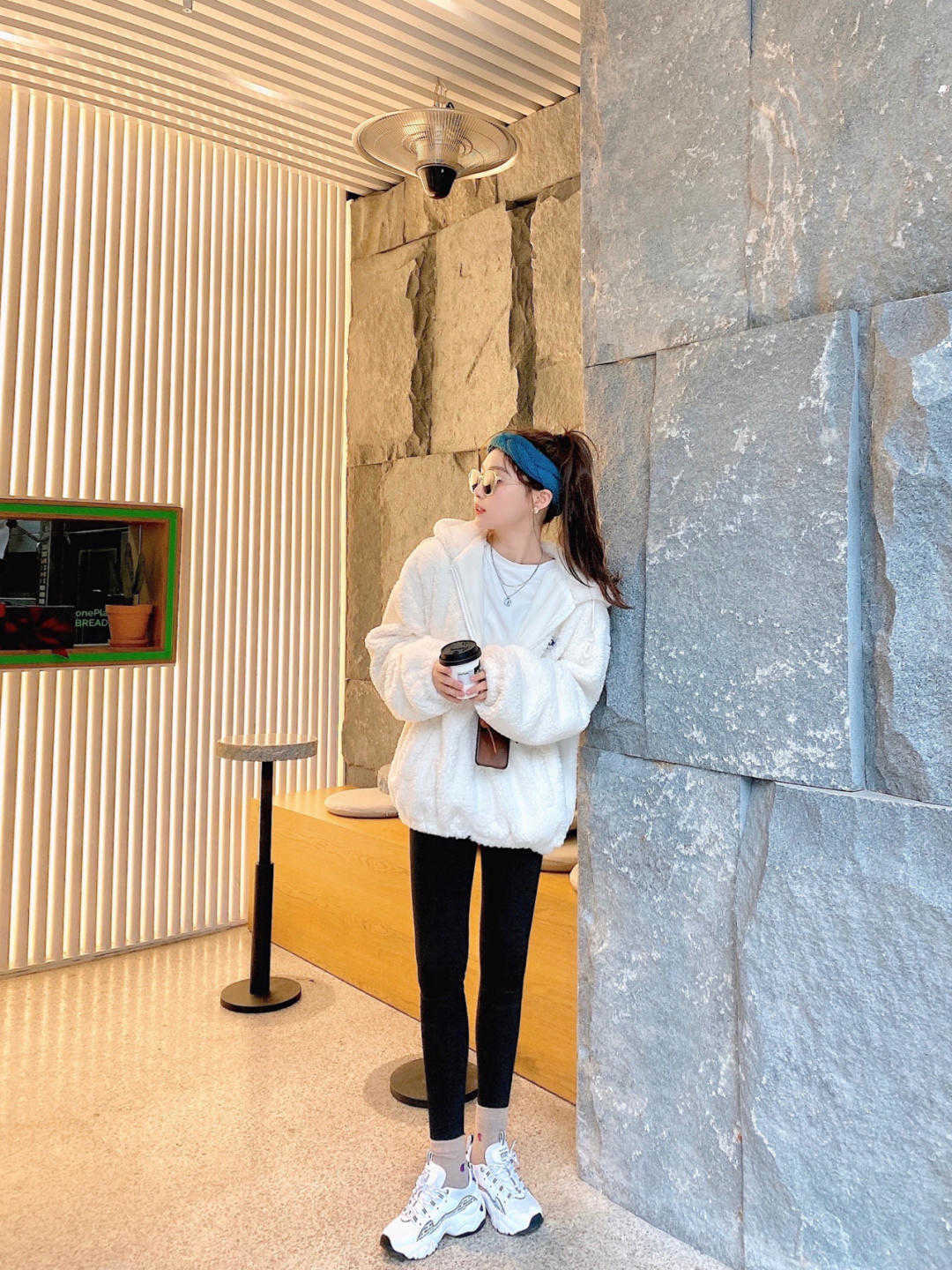 搭配 入冬后,还种裤子那么火,竟然是打底裤的升级版?简直太显瘦了!