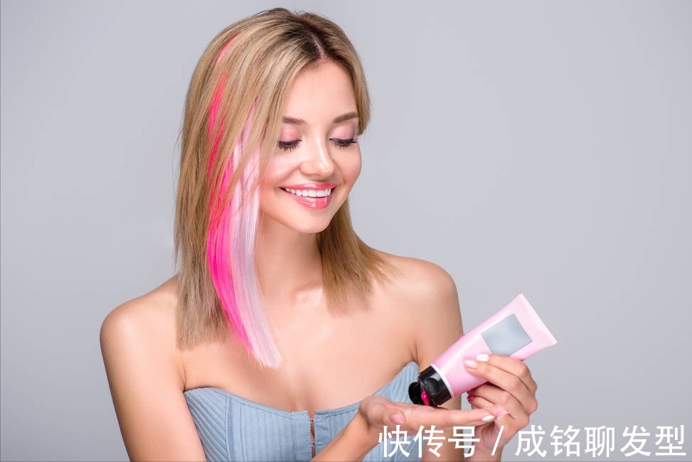 光泽度|头发干燥用“发膜”还是“护发素”?两种都可以,但千万别用错了