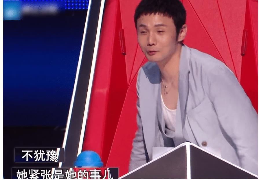 王靖雯舞台表现紧张,李荣浩却力保她晋级,吉克隽逸给出解释