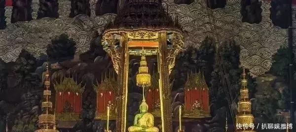  泰国|价值过亿的翡翠，用黄金装饰，泰国这玉雕震撼人心
