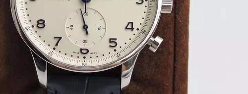 四十岁的男人适合佩戴什么样的手表？这三款比较不错