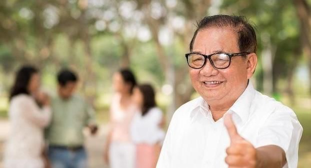 80岁的糖尿病患者40年来,糖控制有三个诀窍,两样东西很少碰