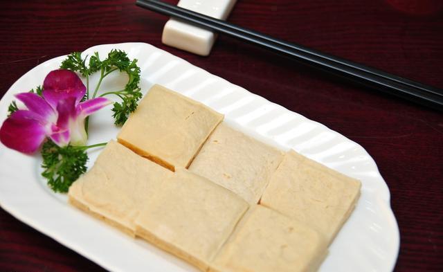 冻豆腐|晚餐吃这5种食物能越吃越瘦减肥的人再也不用饿肚子了