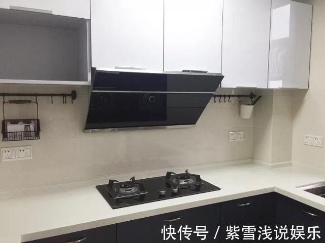 书房|老婆坚持在沙发背后“打矮柜”,挤出小书房!聪明极了,晒晒全屋