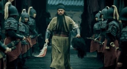 公孙瓒时|三国中曾打败徐晃、张辽和张飞、赵云不相上下,被此人用刀斩了