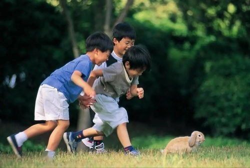 提高警惕|孩子出现三个迹象，极有可能是积食脾虚了，父母要提高警惕