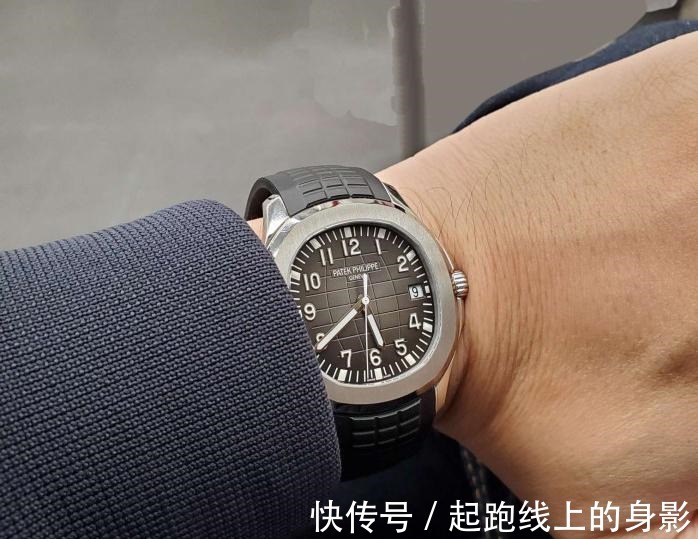 表带 2021年夏季热门运动腕表盘点,爱彼不如诗丹顿手雷不甘落后!