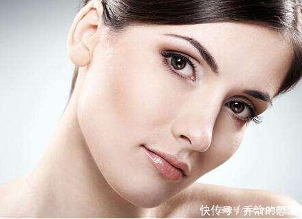 为什么要先涂乳液,再擦爽肤水美容师说出了实情,还好我没跟风