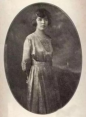 书法|看民国10大才女书法,如清泉般纯洁、又如如烈火般激情,不得不让人感叹!