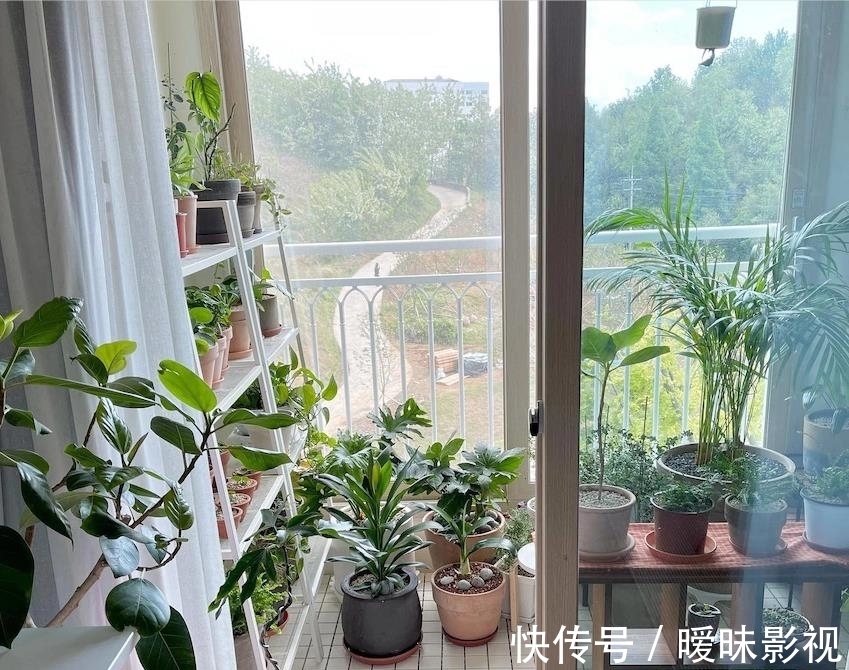 活动式|142㎡四口之家,“活动式”客厅可做4种布局,大人能歇、孩子能玩