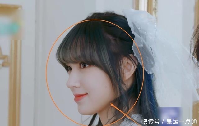 李湘|程瀟在節目中換婚紗，當她走出來的那一刻，仿佛看到了韓劇女主角