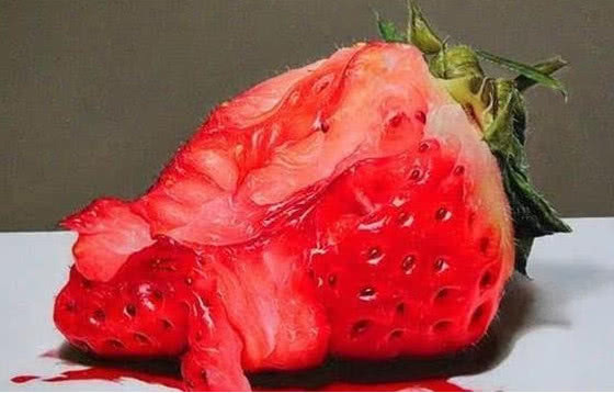 一颗红心!他画了一颗烂草莓卖了二十万,有人提出质疑,放大十五倍看