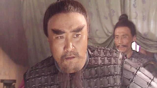 诸葛亮|他是三国第一“搅屎棍”，害死关羽的元凶，三易其主最终自食其果