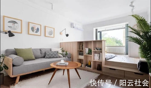 改造|小夫妻爆改老破小!阳台外扩打张榻榻米,直接把卧室装进客厅里!