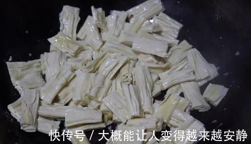 短时间|腐竹直接泡水就错了,学会饭店大厨的做法,短时间快速泡开腐竹