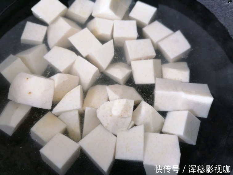 味道|炖排骨别总放土豆,它才是“绝配”,味道鲜美又补水,秋季别错过