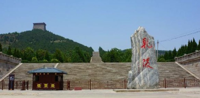 乾陵|中国传奇大墓!曾遭40万人开盗未果,被誉为考古界的“三峡工程”