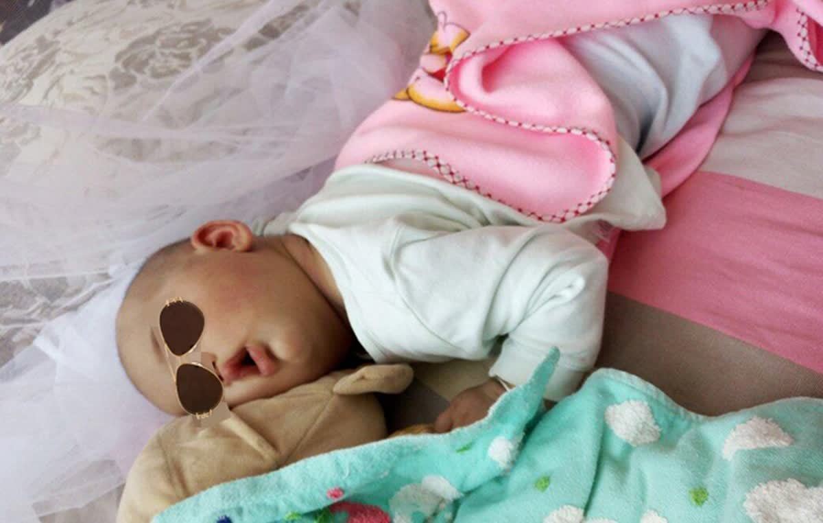 宝宝|宝宝睡觉为啥会“满床滚”?原因有很多,关乎宝宝健康你可别嫌烦