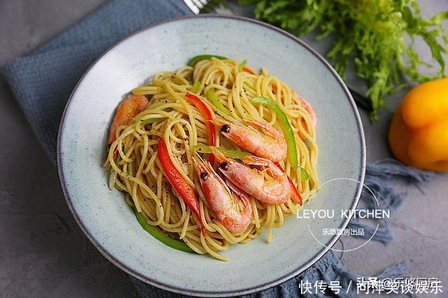  下班回家吃什么？12种面条，简单方便，菜都不用做了