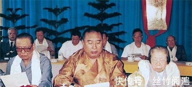 考验@十世班禅破例娶妻,当时女孩19岁,女孩:我就是佛祖派来考验你的