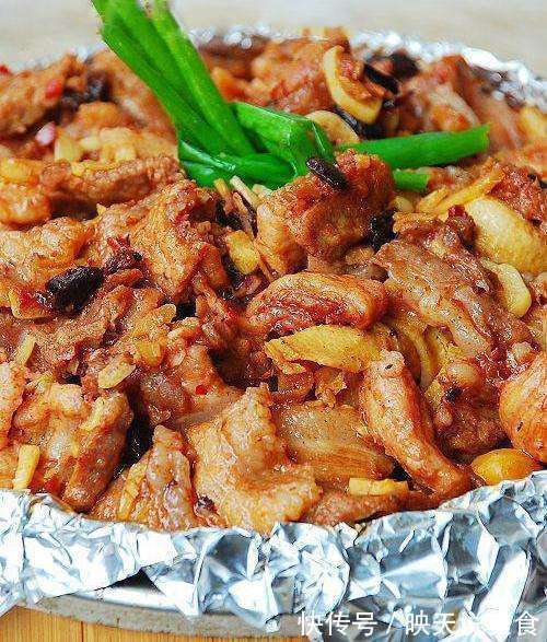 今天下班回家, 女儿已经做好一桌子美食在等我了!