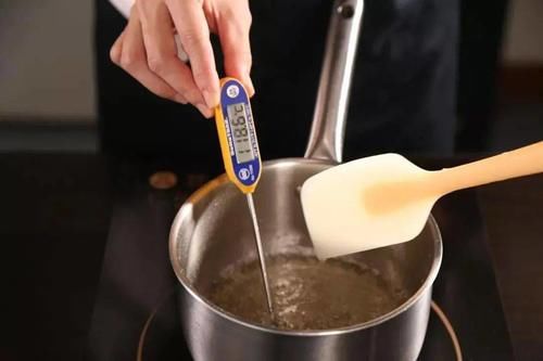  好吃|竟然比马卡龙还好吃，朗姆葡萄夹心饼干，超全配方+图解大曝光