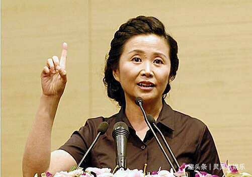 黄菡|黄菡离开《非诚勿扰》时，那只有9句话的演讲，却影响了无数人