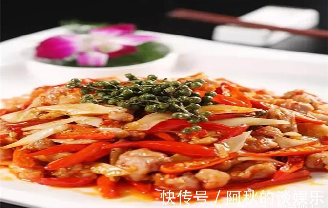 干辣椒段|美食推荐：干煸腰筋、脆皮哈密瓜卷、米椒姜爆兔制作方法