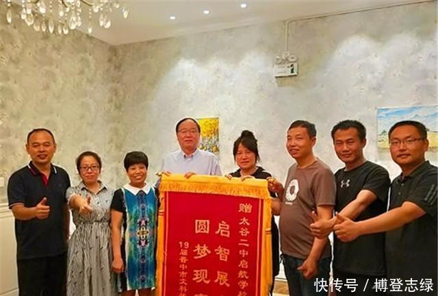 清华|北大上3年主动退学，随后他复读考进清华，舍友：他是想换个环境