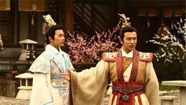 侄子|一代女皇武则天为什么传位给儿子李旦,而不是侄子?原因很简单