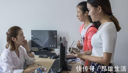 足部|更年期女性脚部总疼是咋回事?医生提醒:多半是2种病,要排查下