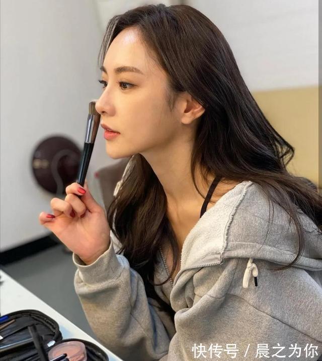 长相|亚洲男生无法抵挡的身材,96年普拉提教练,长相甜美身材火辣