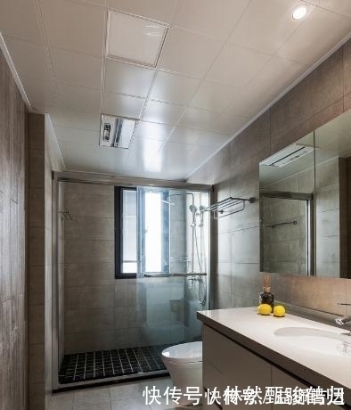 淋浴间|装修过2次才知道，卫生间做一个拉槽，四面走水贼快，还上档次！