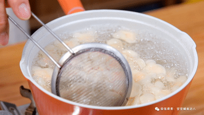 3秒就能包一个,总算有个新花样能惊艳到我!香到娃想天天吃