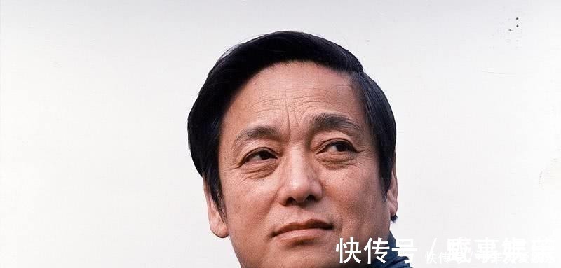 韩大师!丑书界又添新书法,美术家的“猴戏体”横空出世,还嫌不够乱