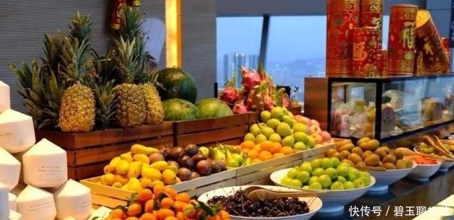 吃到饱|印度人到中国吃自助餐,全程只吃一种食物,服务员看后哭笑不得