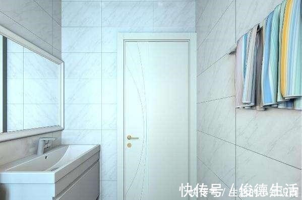 塑钢|过来人的惨痛教训卫生间如果安装这种门，住上半年保证想换！