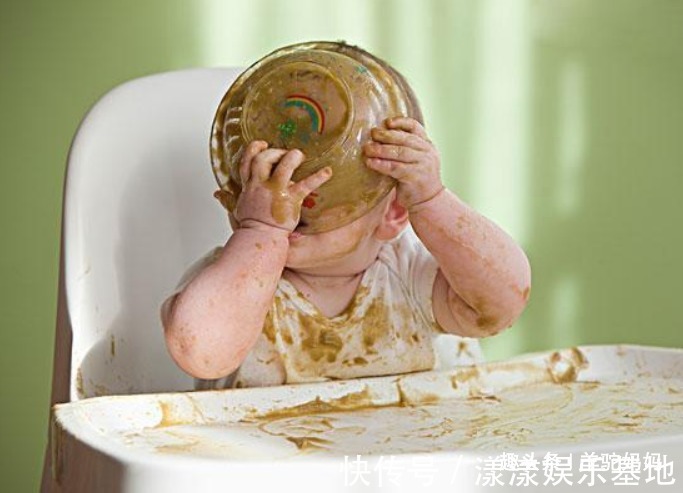 老辈人|宝宝多久能吃“成人饭”?不到“规定”年龄,父母别给孩子吃