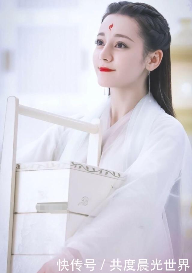 女孩子身上有这五个特征，男神心目中的女神，美得毫无抵抗力