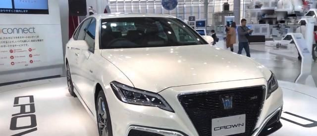 采用|2021款“皇冠”日本下线，采用三种动力系统，并带有底盘升降