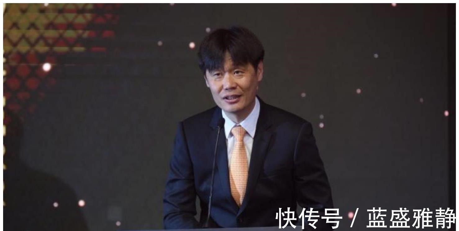 国足|董路解说国足0-2日本太煎熬了!看比赛很难受,想台词儿更难!