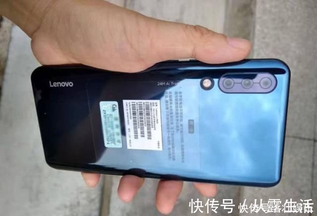 oled|性价比暴涨,骁龙730+128GB跌至1199元,还有大电池+屏幕指纹