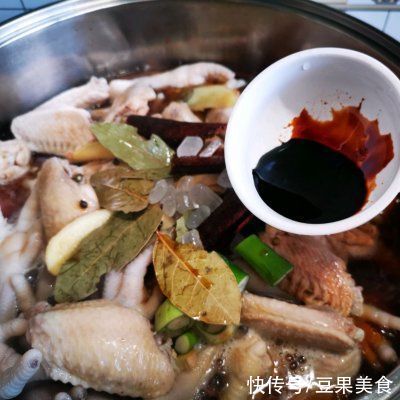  没有什么是好味道的鸡爪鸡翅一锅卤解决不了的