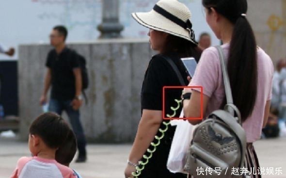 保安|“大猪蹄子,你女儿在广播站等你”,3岁娃走失,记不住亲爸姓名