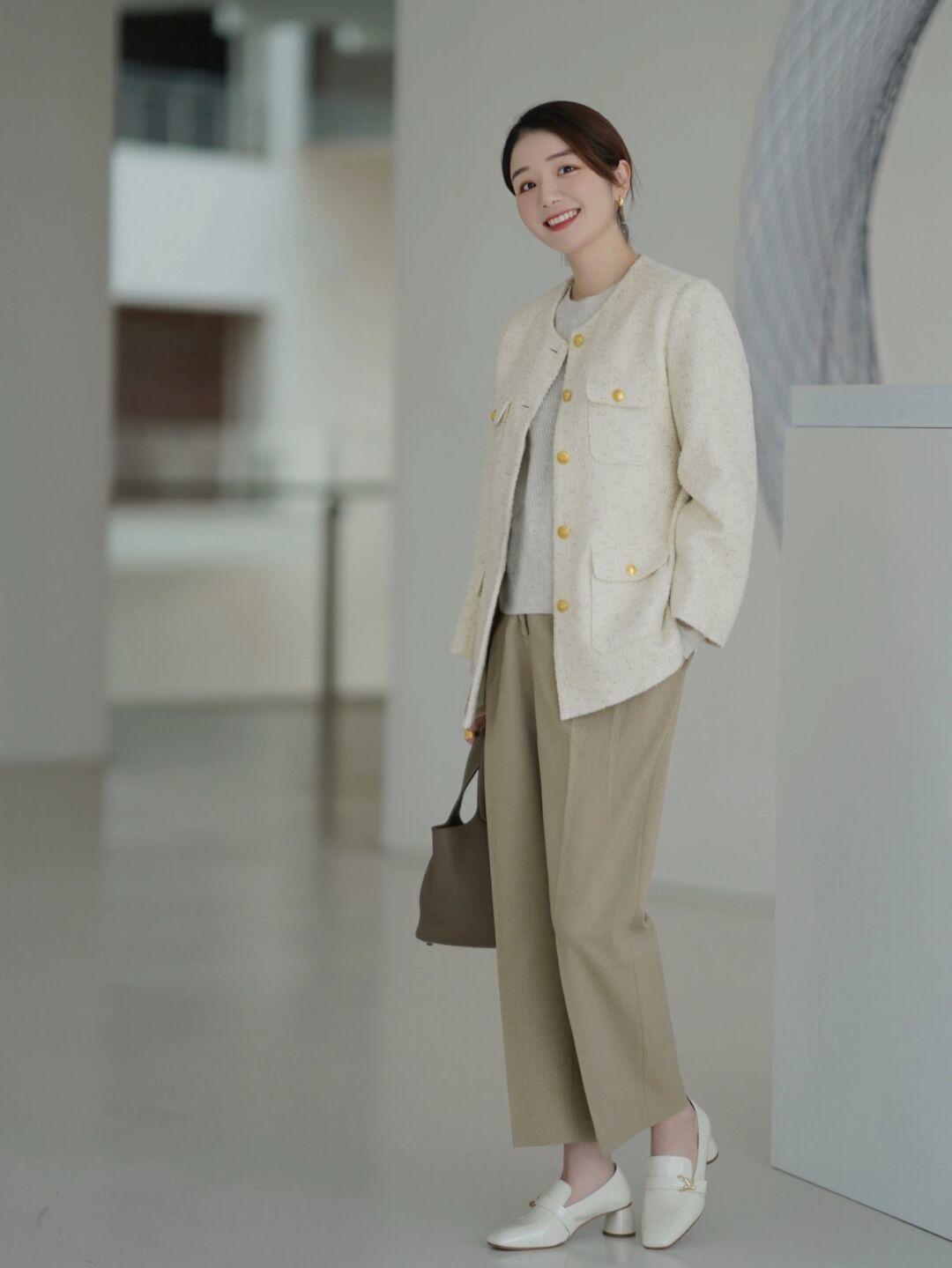 高级感 春天不知道怎么穿?小香风外套这样搭,普通人也能美出明星范