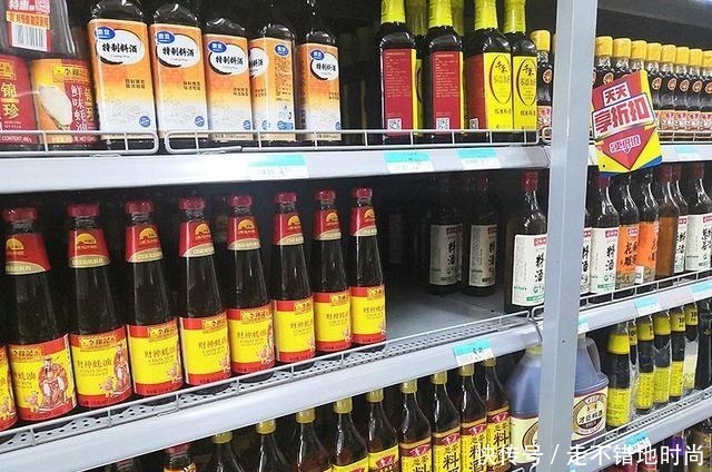 黄酒|买料酒时,只要瓶子上有“这四字”,再便宜也别买,都是勾兑料酒